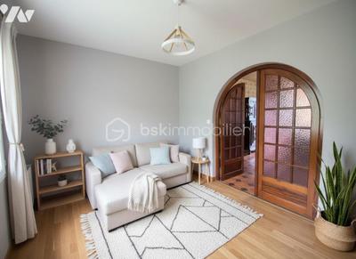 Maison - 102 m² - 5 pièces