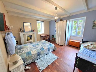 Maison - 162 m² - 7 pièces