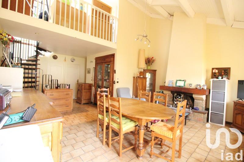 Maison - 99 m² - 5 pièces