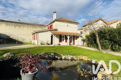 Maison - 90 m² - 4 pièces