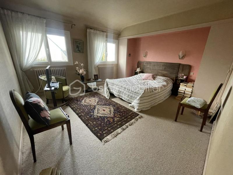 Maison traditionnelle - 140 m² - 6 pièces