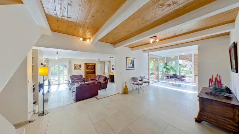 Mas - 463 m² - 19 pièces