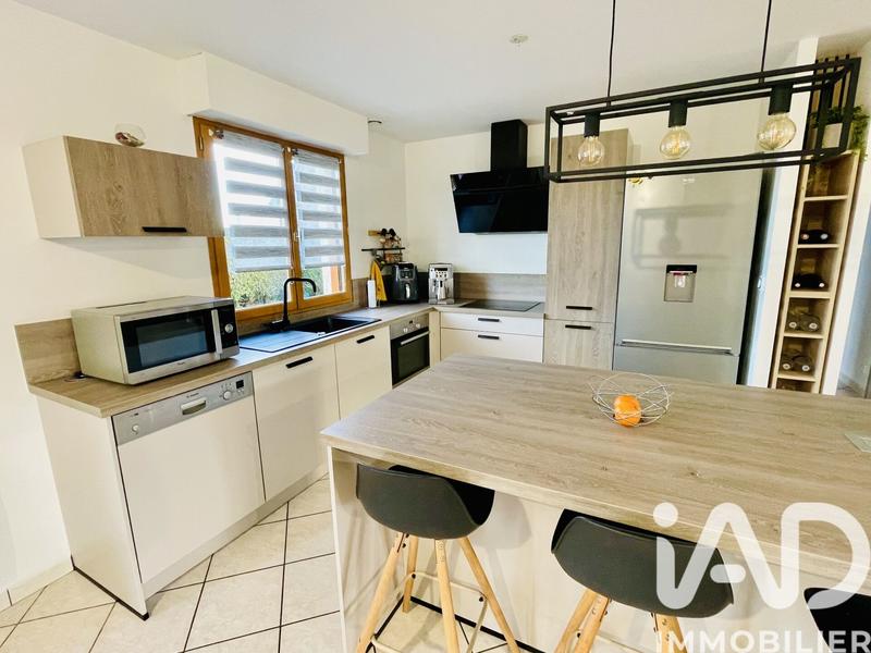 Maison - 104 m² - 6 pièces