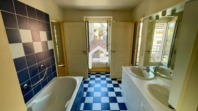 Appartement - 108 m² - 3 pièces