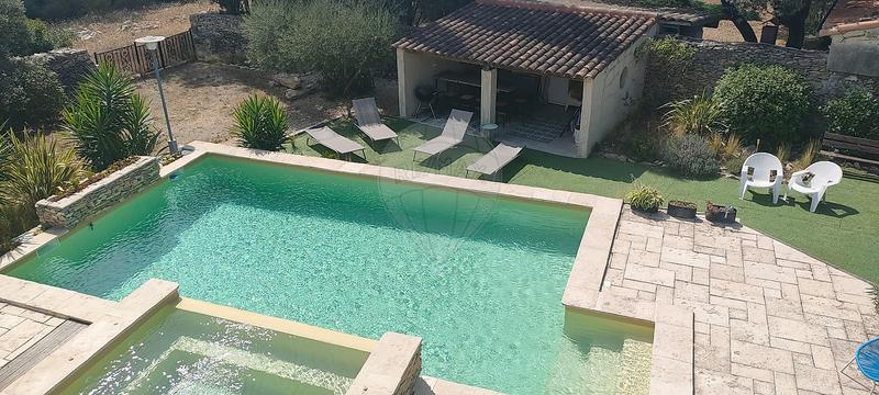 Propriété - 182 m² - 6 pièces