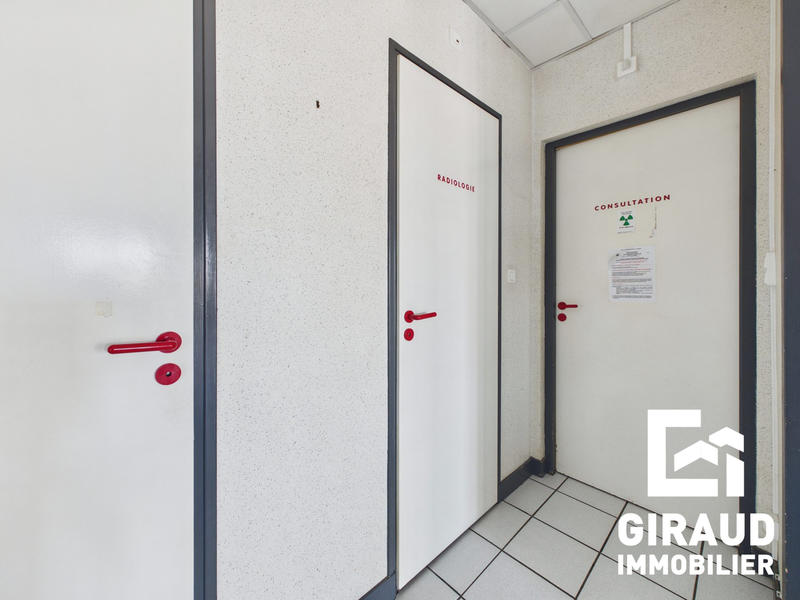 Local commercial - 770 m²