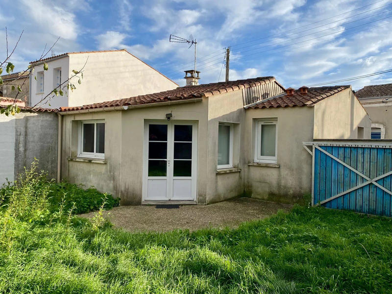 Maison traditionnelle - 134 m² - 4 pièces