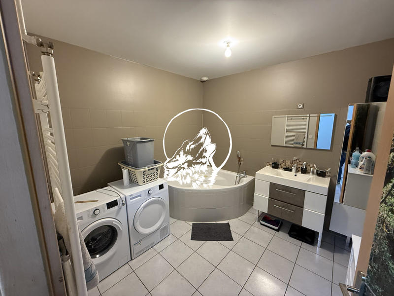 Appartement - 109 m² - 4 pièces