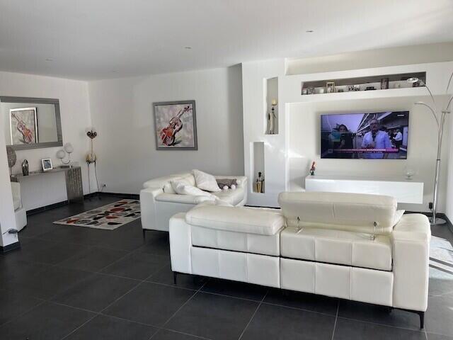 Villa - 142 m² - 6 pièces