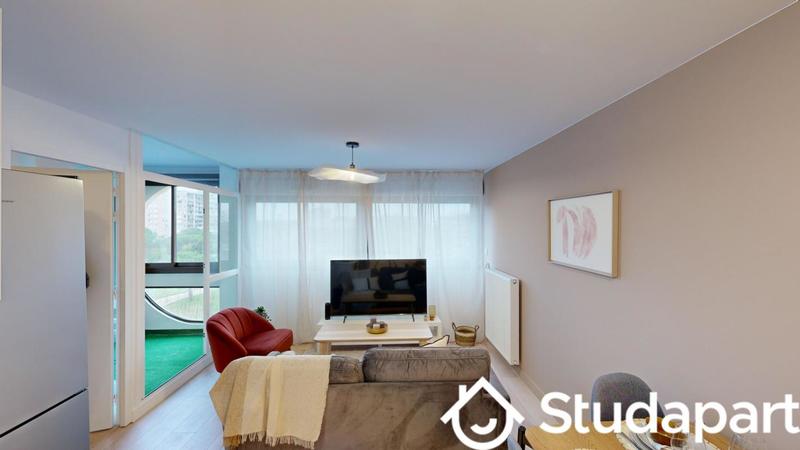 Chambre - 11 m² - 1 pièce