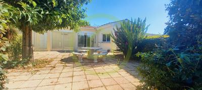 Maison - 260 m² - 8 pièces