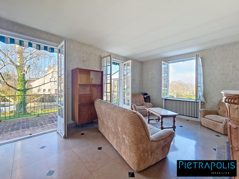 Maison - 140 m² - 5 pièces