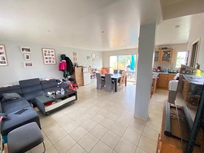 Maison contemporaine - 101 m² - 5 pièces