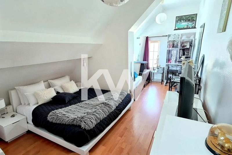 Maison - 186 m² - 6 pièces