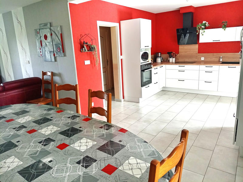 Maison - 137 m² - 7 pièces