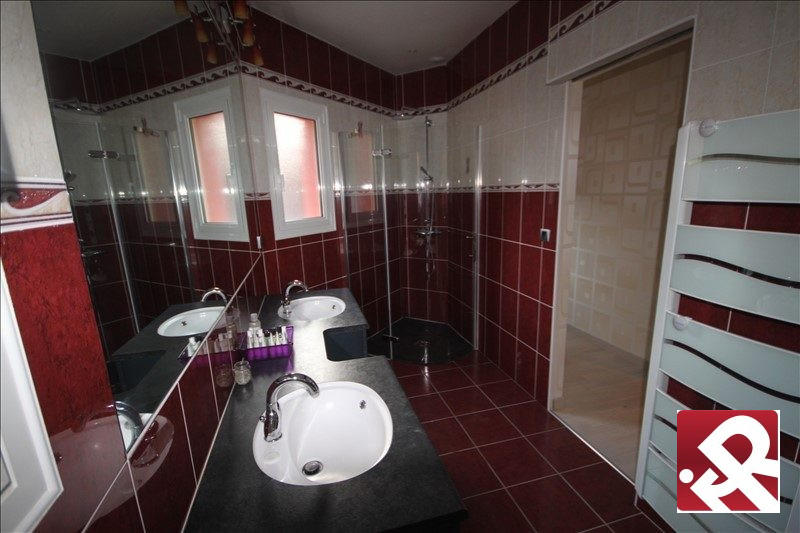 Villa - 445 m² - 9 pièces