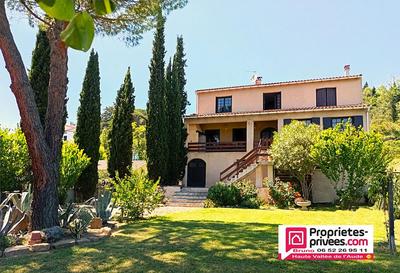 Maison - 215 m² - 7 pièces