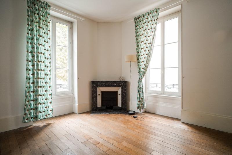 Maison - 206 m² - 10 pièces