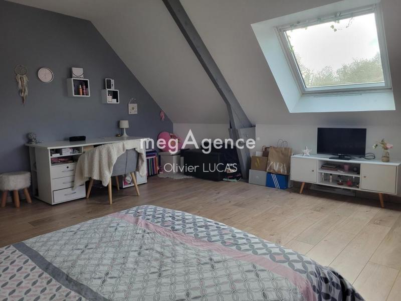 Maison - 225 m² - 8 pièces