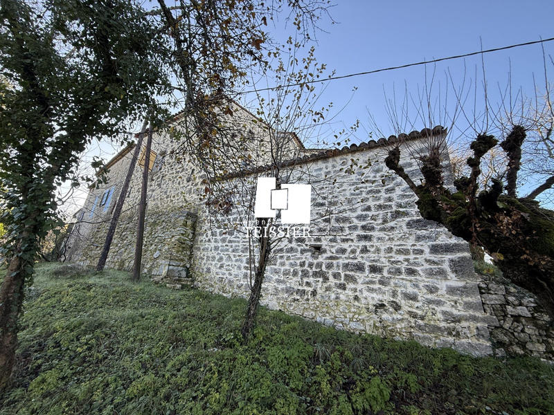 Maison - 80 m² - 6 pièces