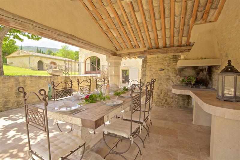 Demeure - 220 m² - 8 pièces