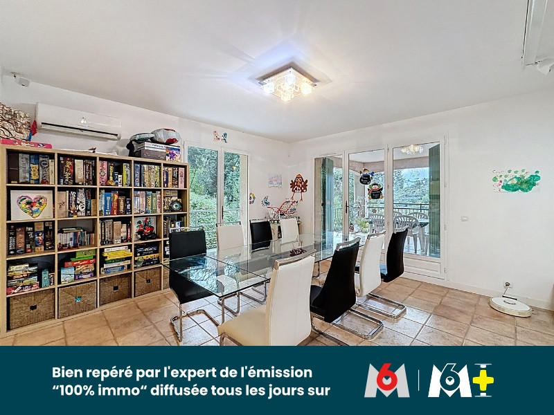 Maison - 223 m² - 6 pièces