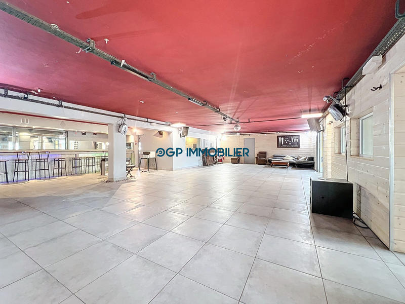 Local d'activités - 500 m²