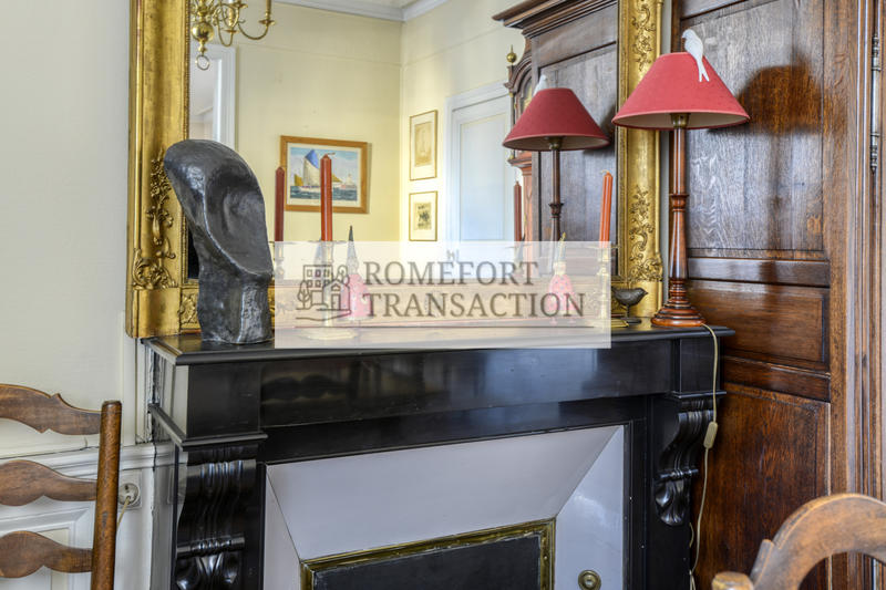 Maison - 214 m² - 10 pièces