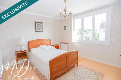 Maison - 80 m² - 5 pièces