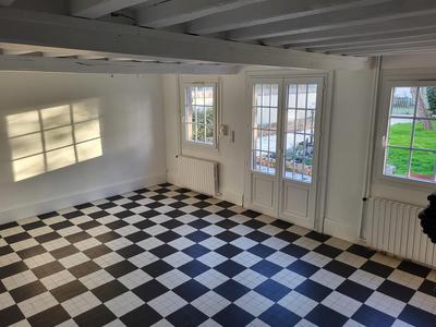 Maison - 104 m² - 6 pièces