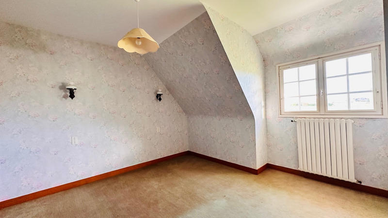 Maison - 170 m² - 7 pièces