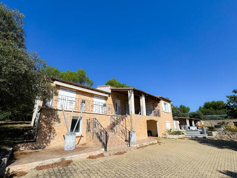 Villa - 160 m² - 5 pièces