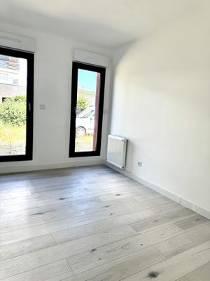 Maison traditionnelle - 76 m² - 4 pièces