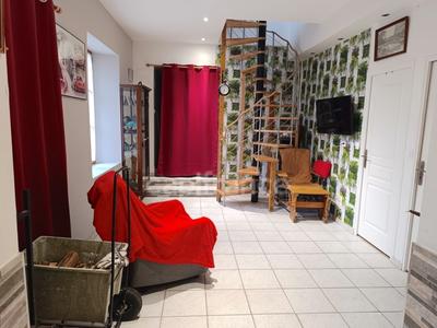 Maison - 175 m² - 8 pièces