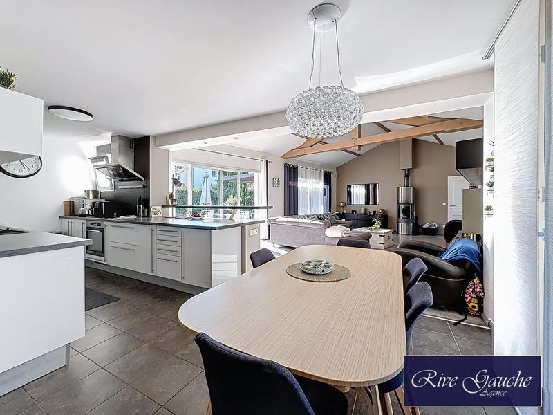 Maison - 152 m² - 6 pièces