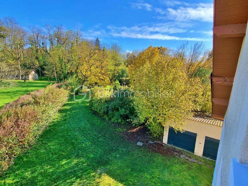 Demeure - 258 m² - 8 pièces