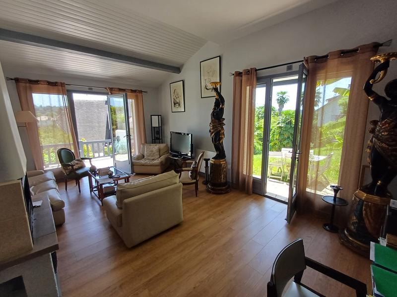 Maison ancienne - 182 m² - 7 pièces