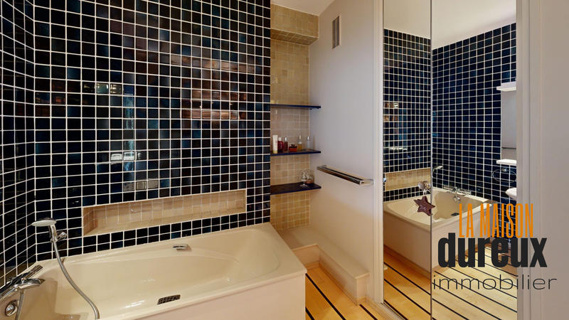 Appartement - 101 m² - 5 pièces