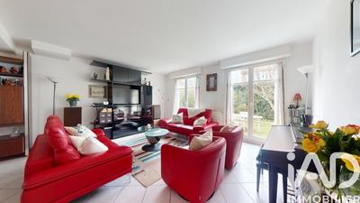 Maison - 127 m² - 6 pièces