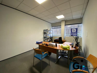 Bureau - 162 m² - 8 pièces