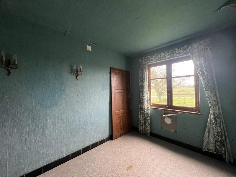 Immeuble - 160 m² - 8 pièces