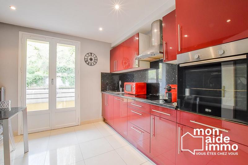 Appartement - 88 m² - 6 pièces