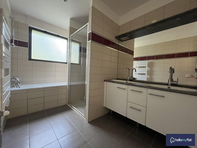 Appartement - 81 m² - 3 pièces