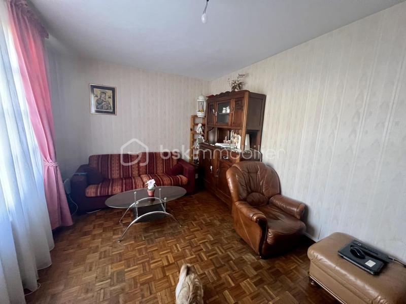 Maison - 80 m² - 5 pièces