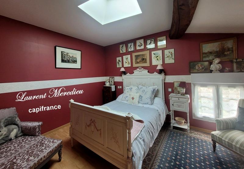 Maison - 240 m² - 6 pièces