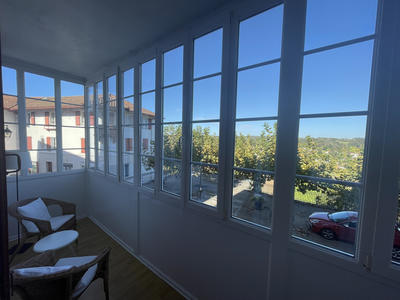 Appartement - 65 m² - 2 pièces