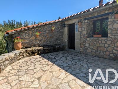 Maison - 195 m² - 8 pièces