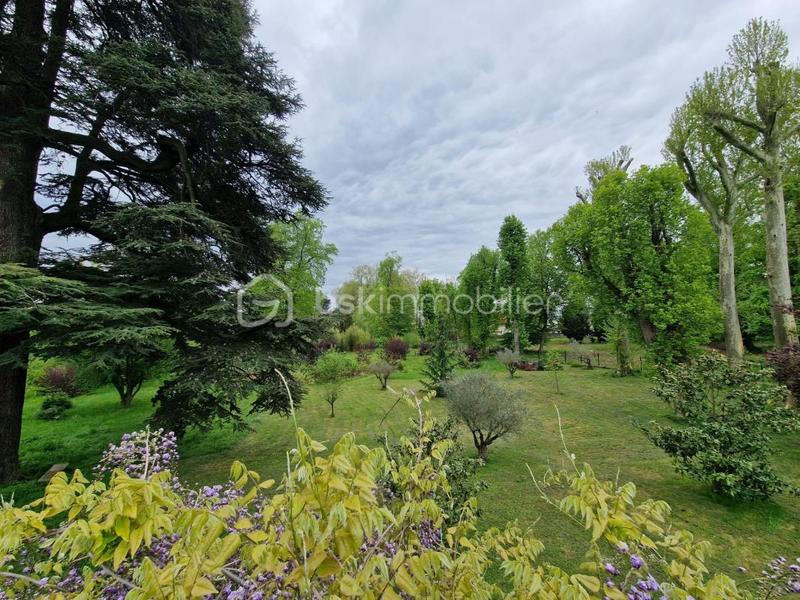 Demeure - 570 m² - 10 pièces