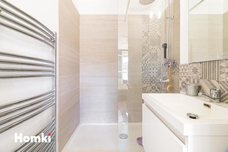 Appartement - 82 m² - 4 pièces