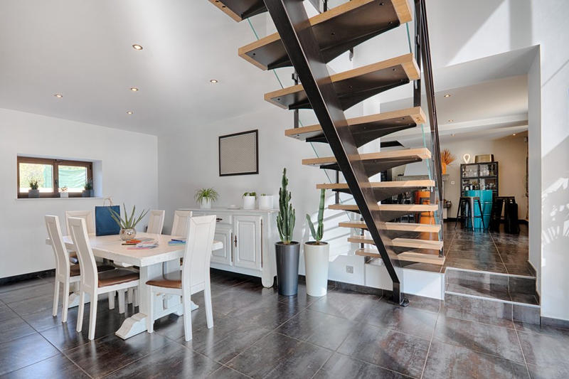 Bastide - 248 m² - 9 pièces